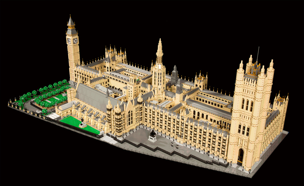 lego-palace-of-westminster-1