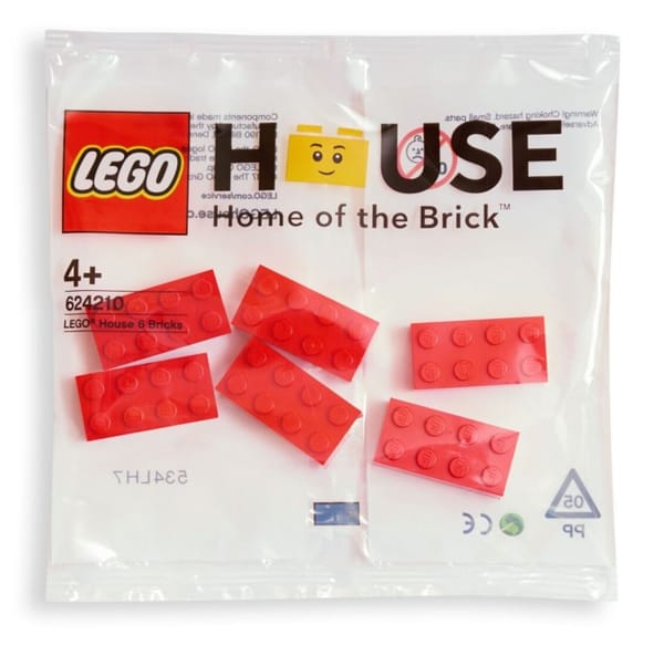 Quà tặng đặc biệt cho khách thăm quan LEGO House