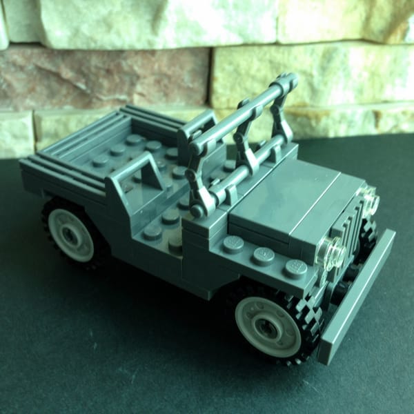 Xe jeep quân sự Willys MB và máy bay chiến đấu Thần sấm P-47 Thunderbolt