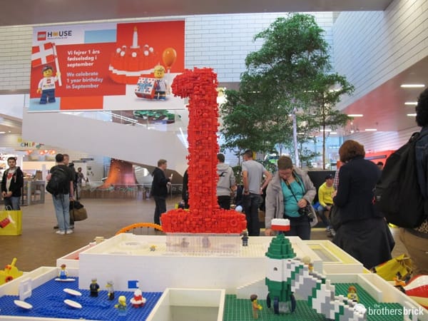 Kỷ niệm 1 năm LEGO House